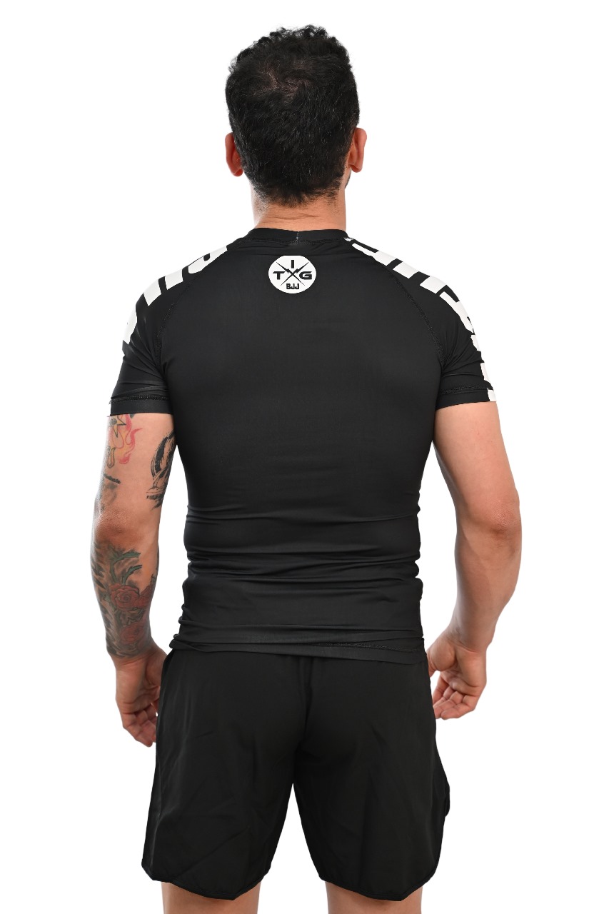 Rash Guard Masculina Cores Faixas Preta