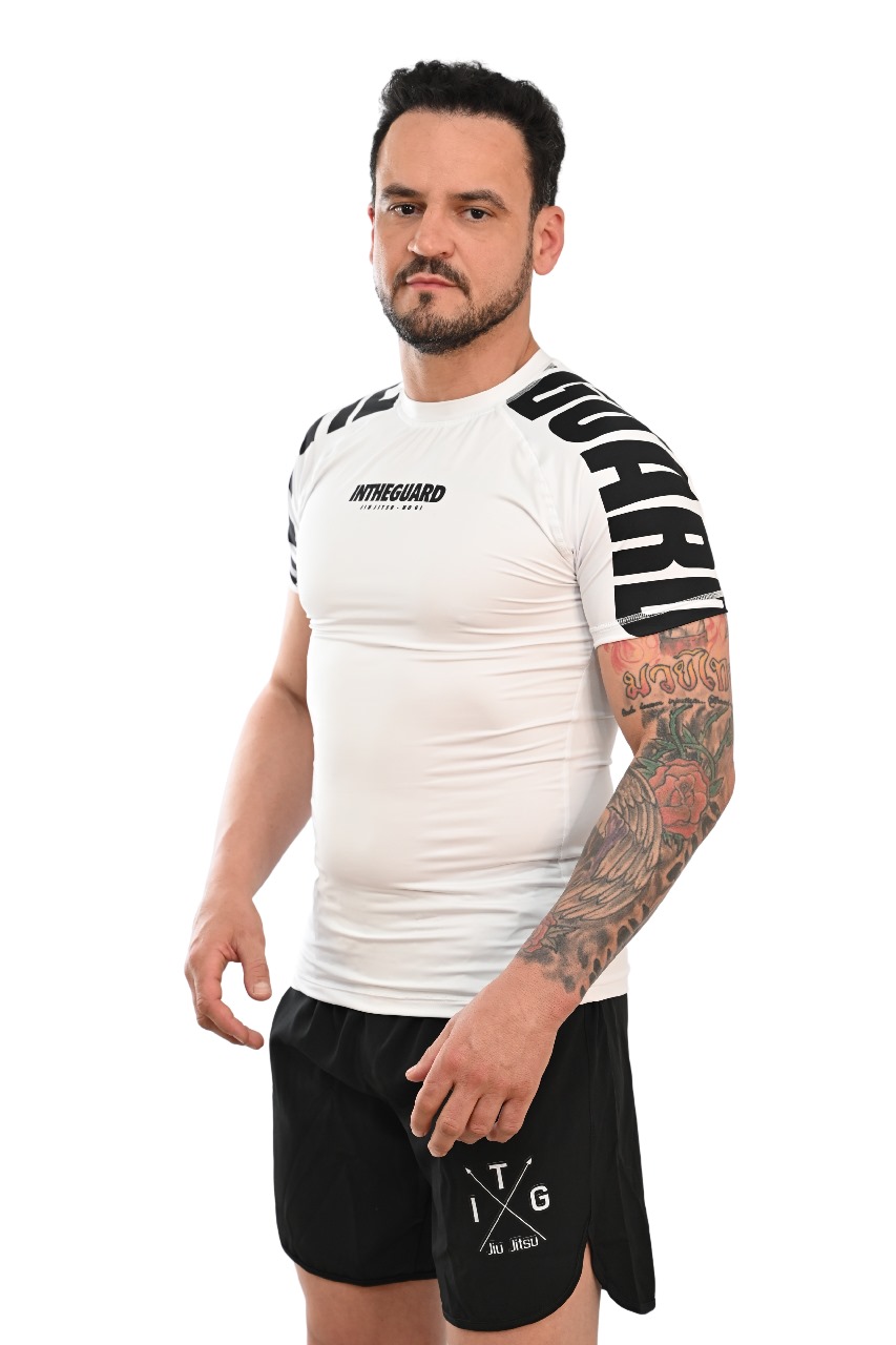 Rash Guard Masculina Cores Faixas Branca