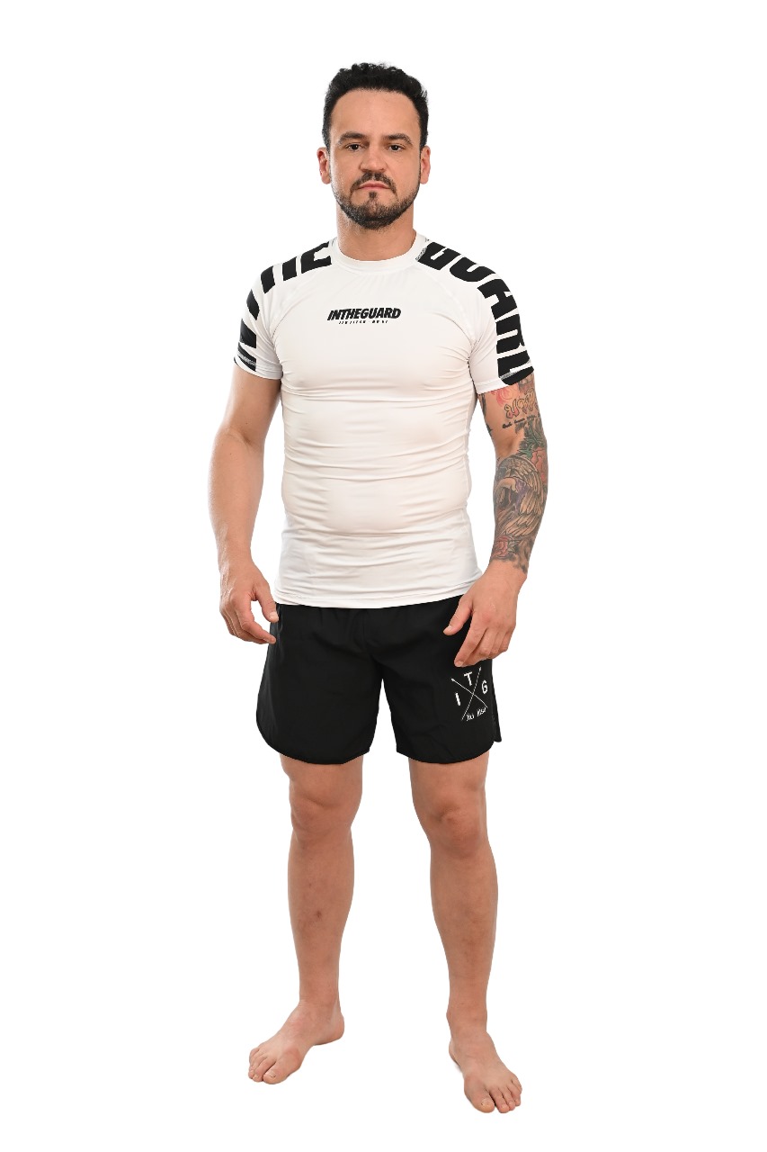 Rash Guard Masculina Cores Faixas Branca