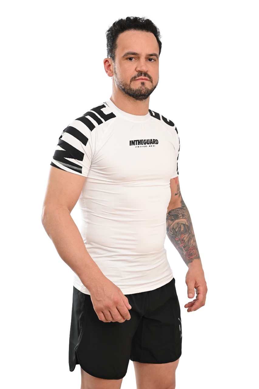 Rash Guard Masculina Cores Faixas Branca