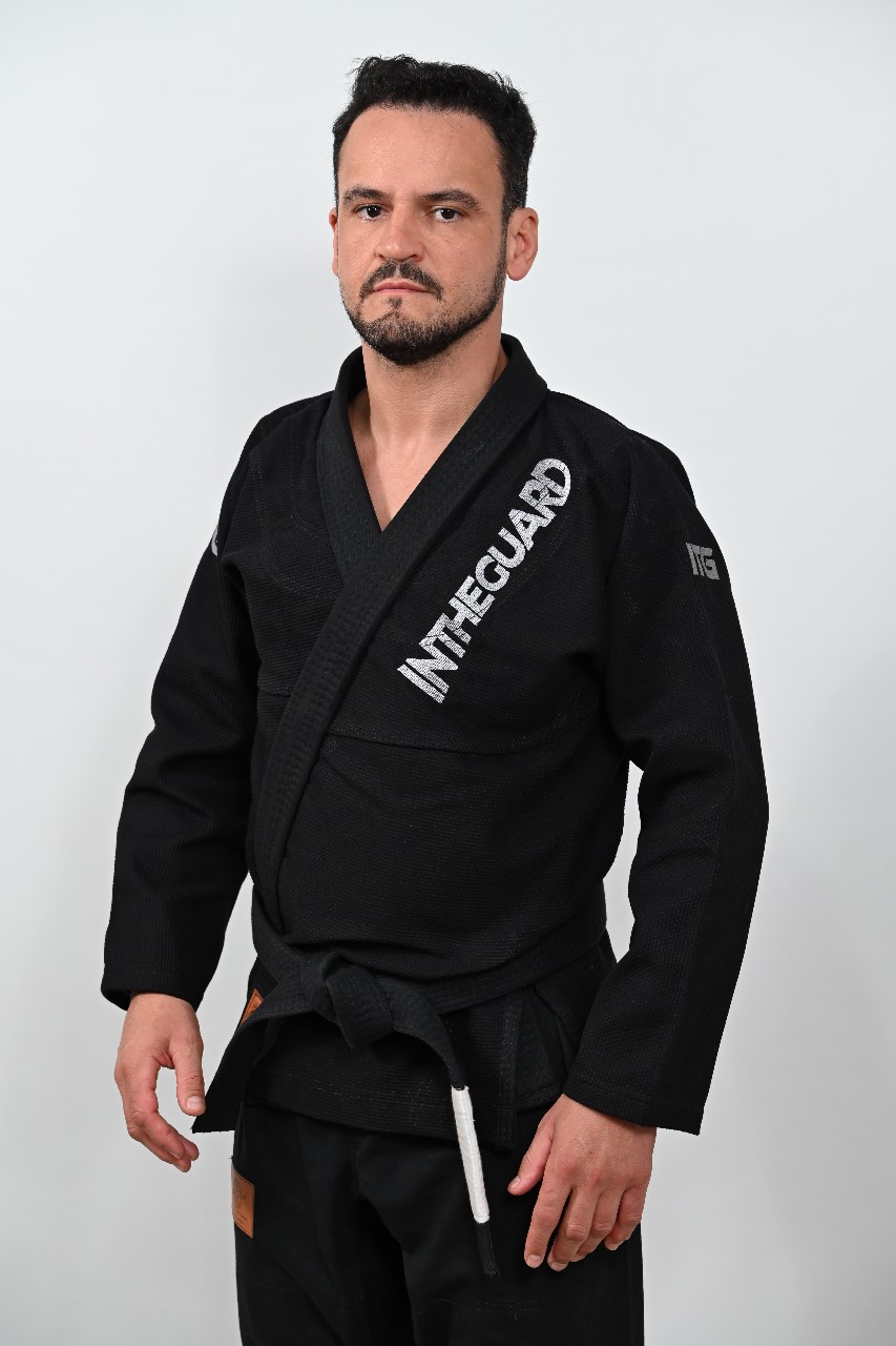 Kimono In The Guard Pró Preto