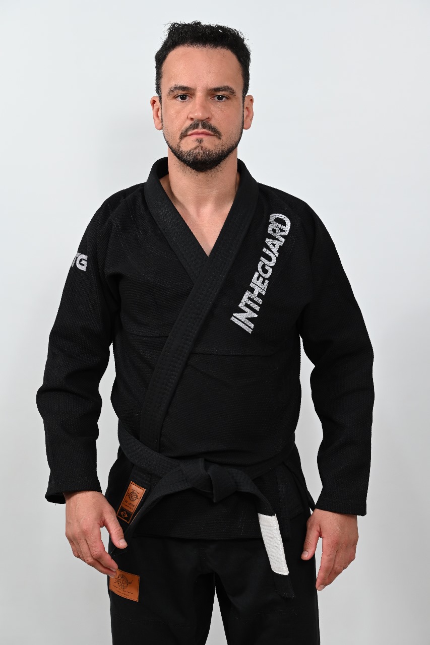 Kimono In The Guard Pró Preto