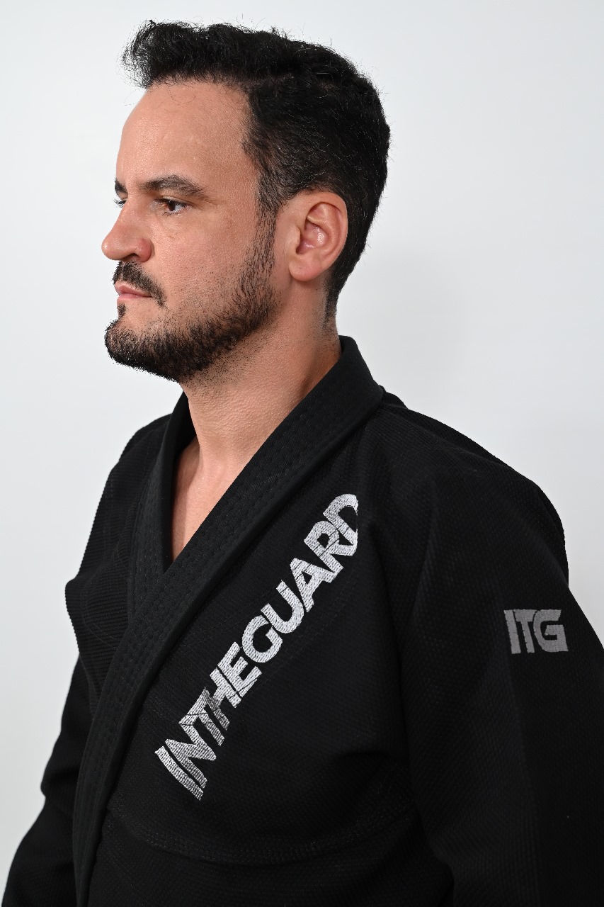 Kimono In The Guard Pró Preto
