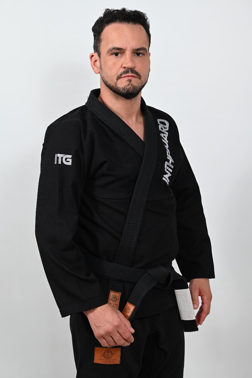 Kimono In The Guard Pró Preto