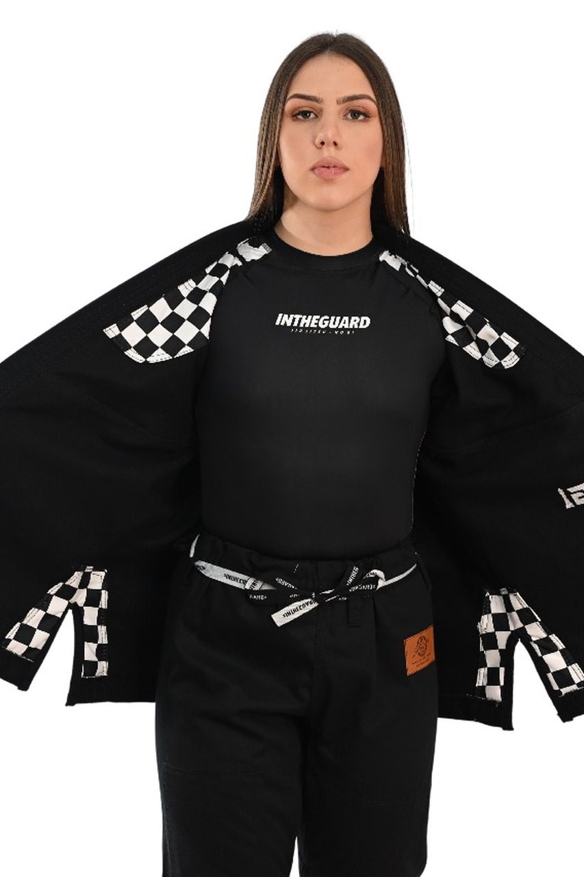Kimono In The Guard Feminino Xadrez Preto