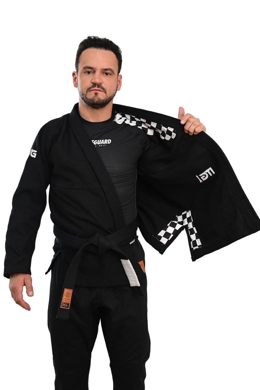 Kimono In The Guard Xadrez Pro Preto