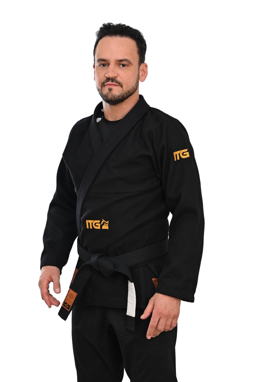 Kimono In The Guard Gold Pro Preto