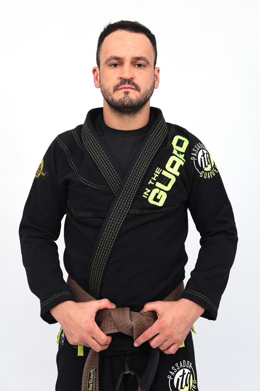 Kimono In The Guard Jiu-Jitsu Green Preto OUTLET