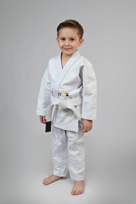 Kimono MIRIM, 4 e 5 anos. Branco Padrão CBJJ