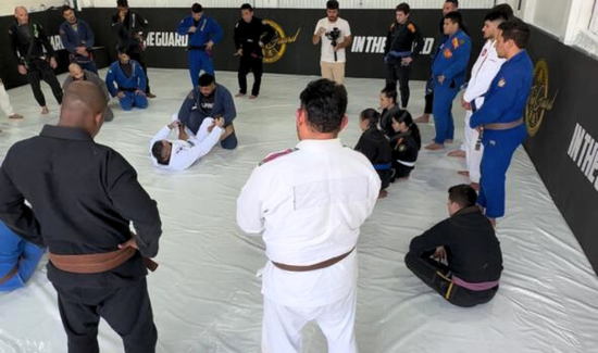 Aprenda como lavar e cuidar do kimono para máxima durabilidade